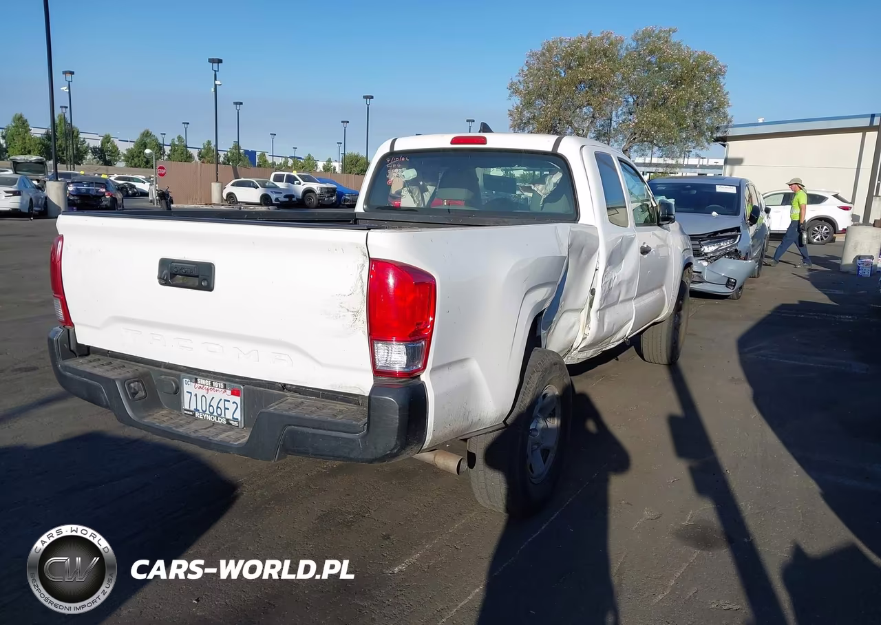 2017 Toyota Tacoma Sr VIN:5TFRX5GN4HX100994 - 4