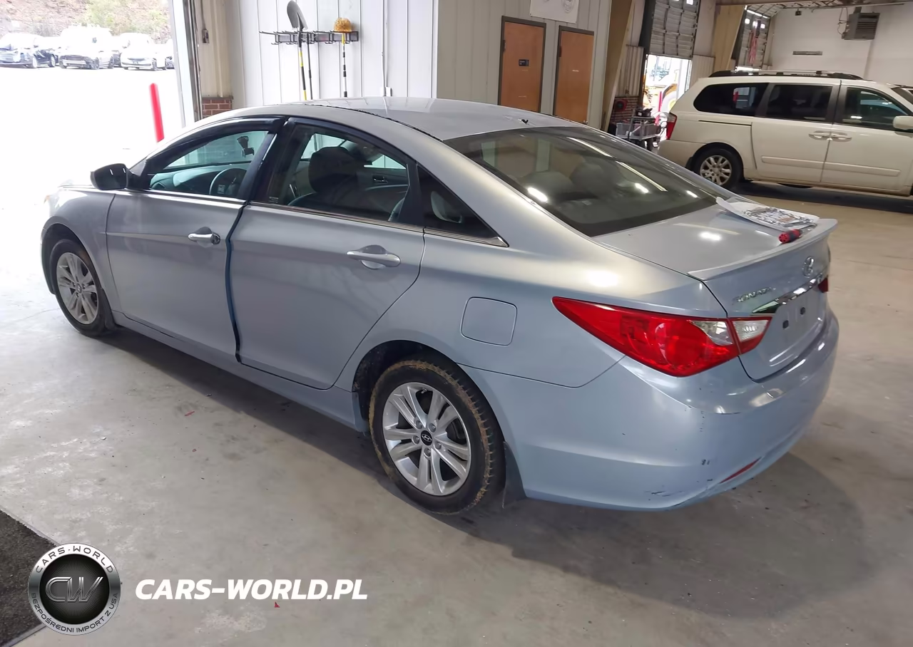 2013 Hyundai Sonata Gls VIN:5NPEB4AC1DH638718 - 3