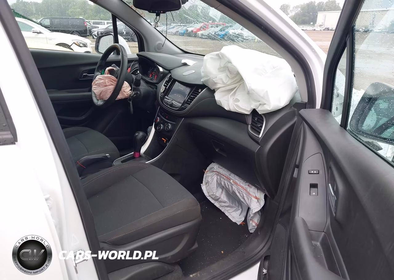 2020 Chevrolet Trax Fwd Ls VIN:KL7CJKSB2LB031213 - 5