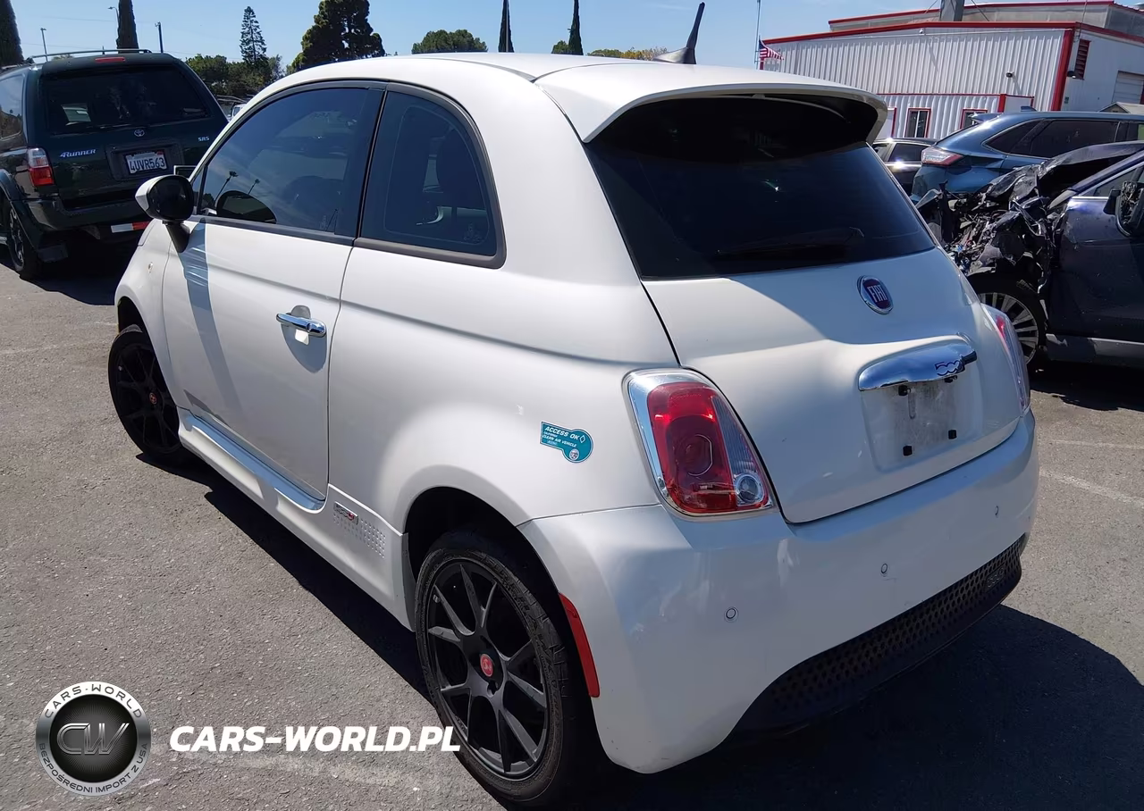2016 Fiat 500E Battery Electric VIN:3C3CFFGE4GT165213 - 3