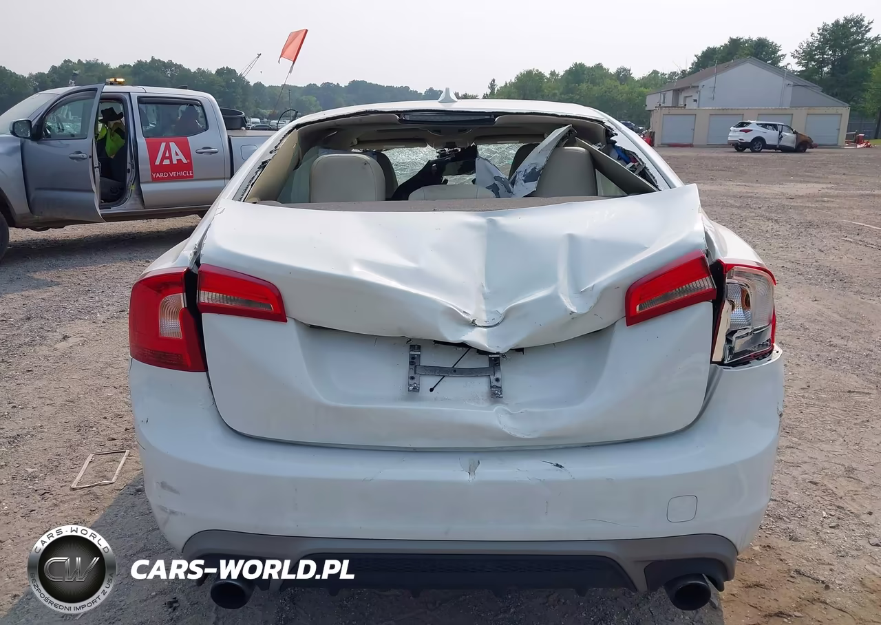 2017 Volvo S60 T5 Dynamic VIN:YV126MFL7H2422714 - 16