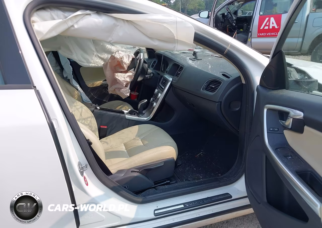 2017 Volvo S60 T5 Dynamic VIN:YV126MFL7H2422714 - 5