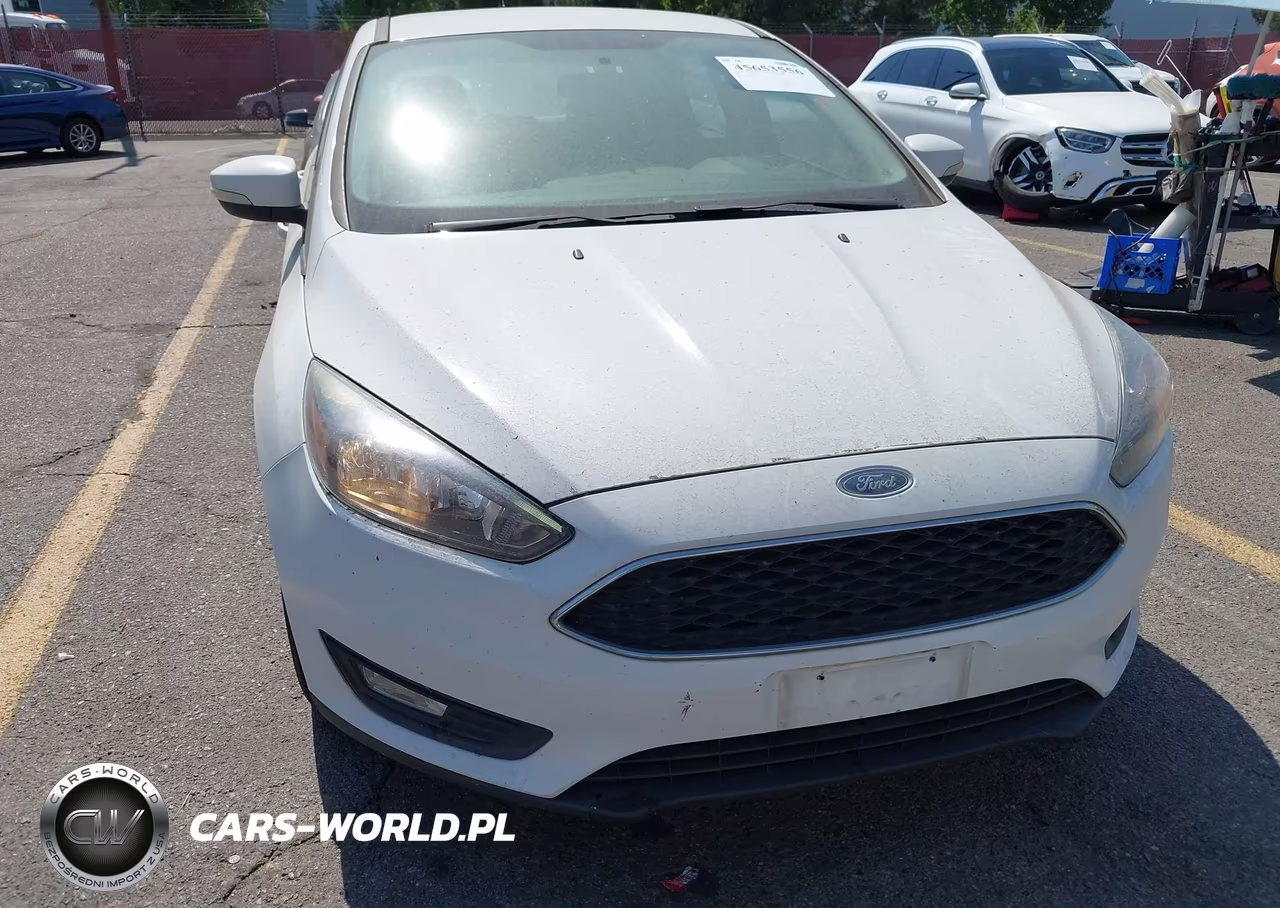 2015 Ford Focus Se VIN:1FADP3K28FL385866 - 6