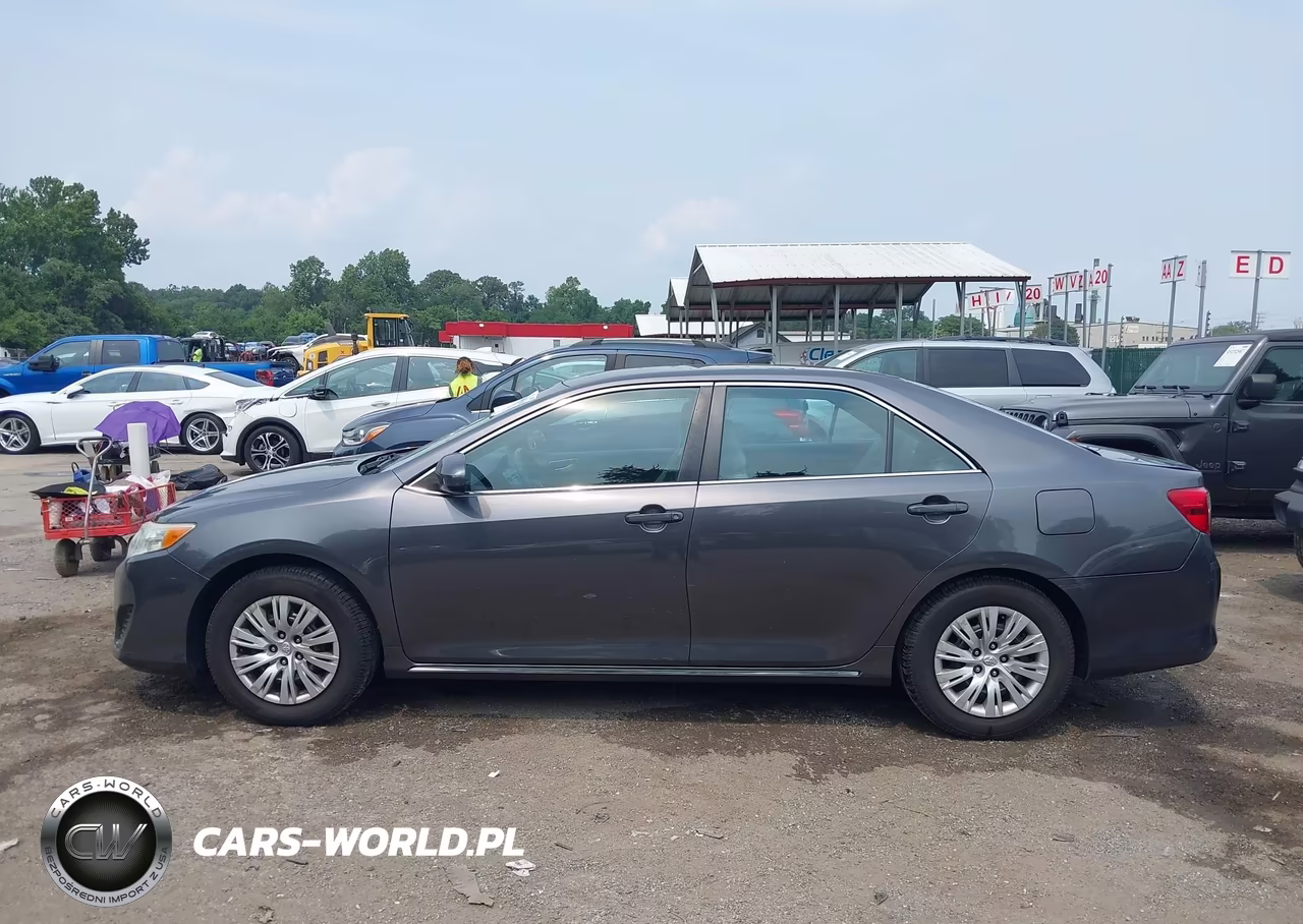 2013 Toyota Camry Le VIN:4T4BF1FK0DR315368 - 15