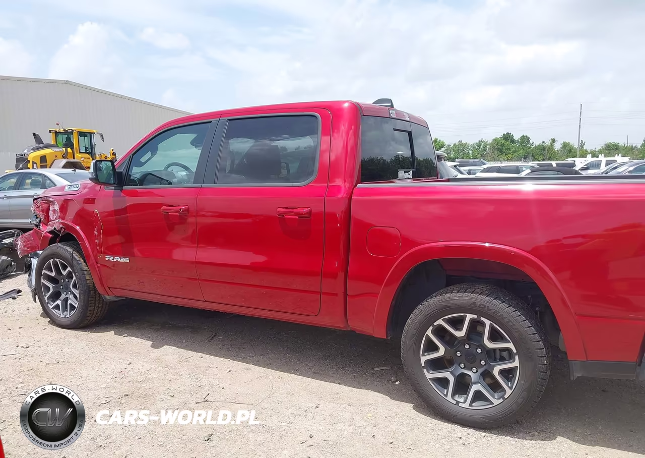 2026 Ram 1500 Laramie 4X4 5'7 Box VIN:1C6SRFJP6TN316398 - 14