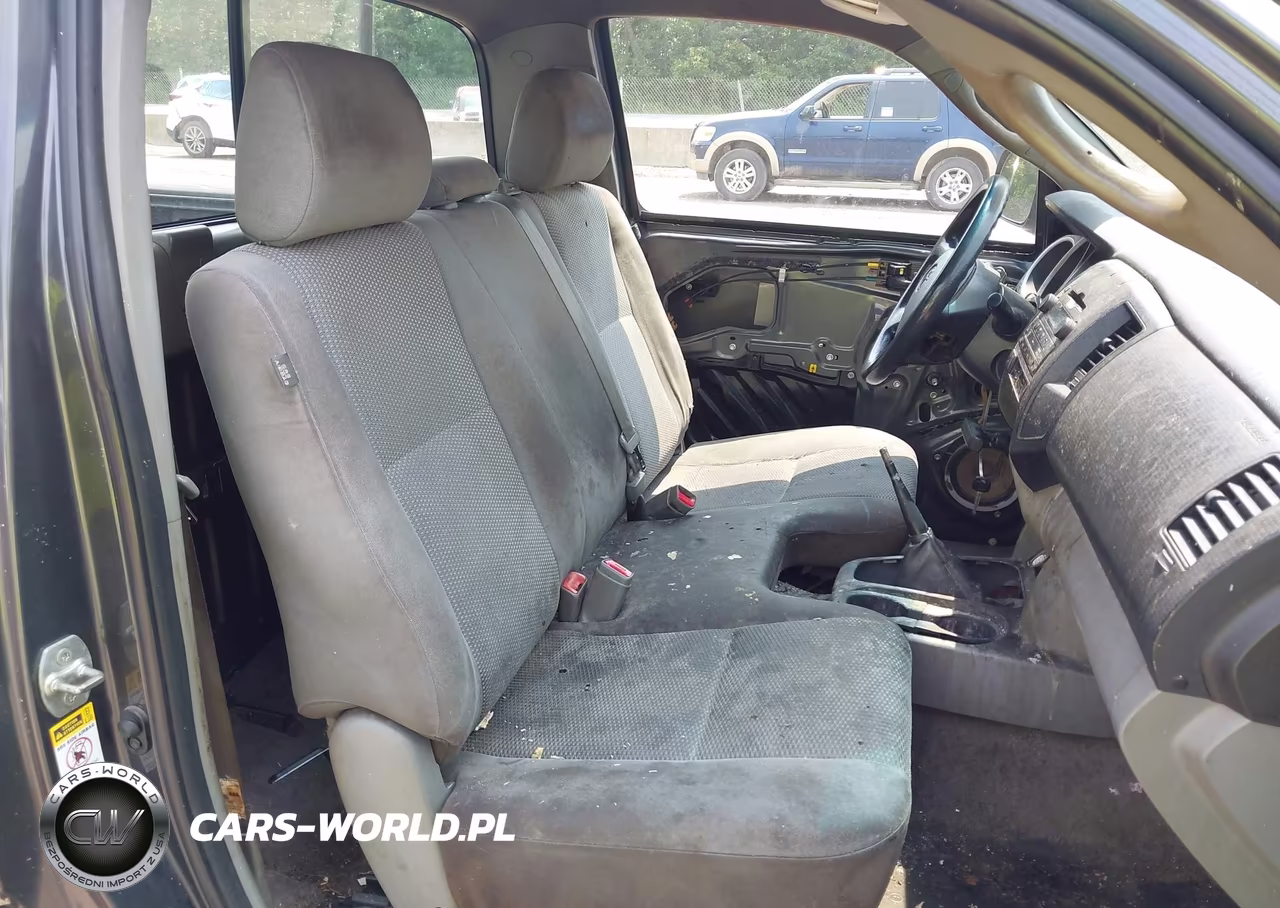 2010 Toyota Tacoma VIN:5TENX4CN7AZ710689 - 8