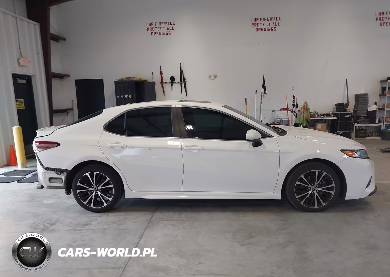 2018 Toyota Camry Se VIN:4T1B11HK1JU100888 - 13