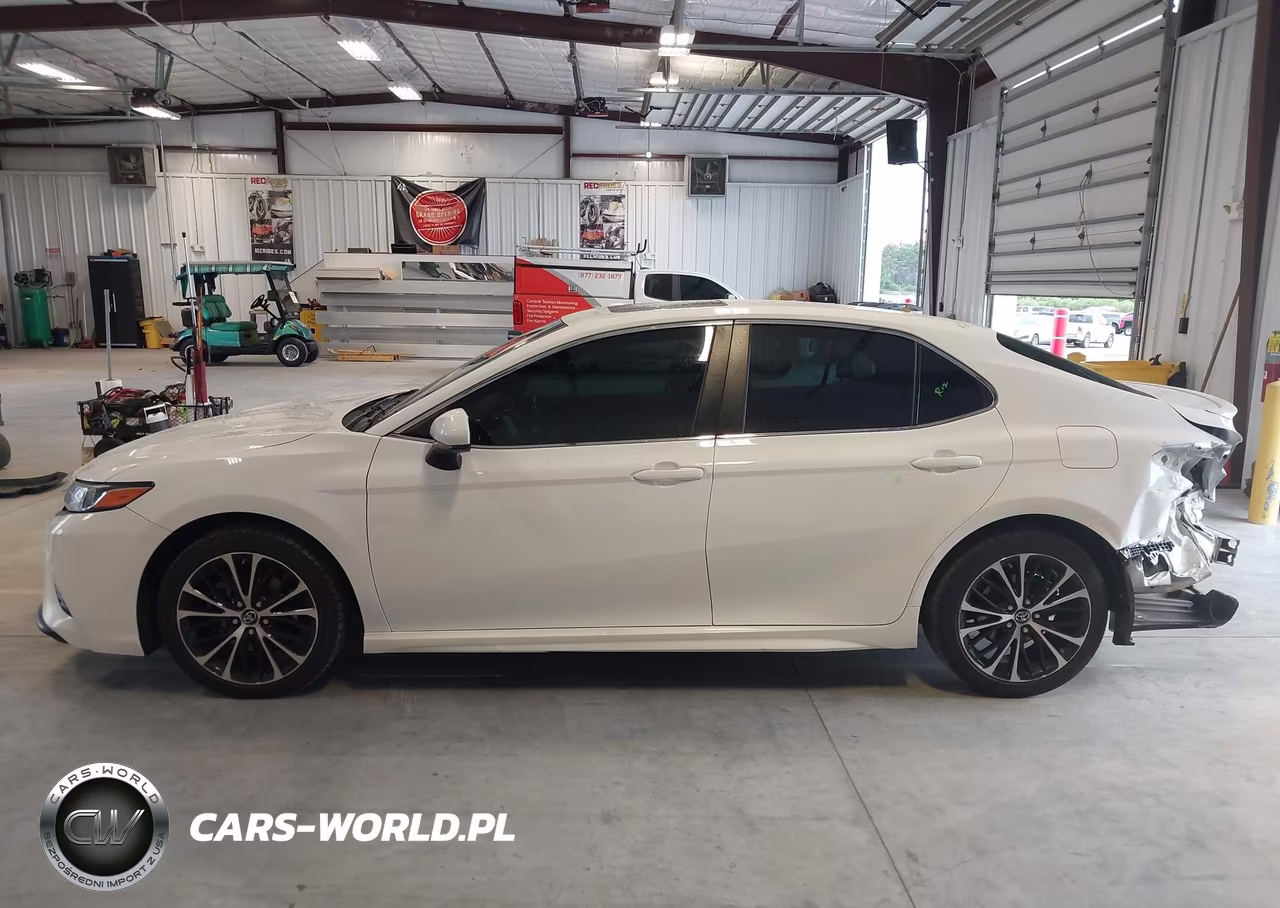 2018 Toyota Camry Se VIN:4T1B11HK1JU100888 - 14