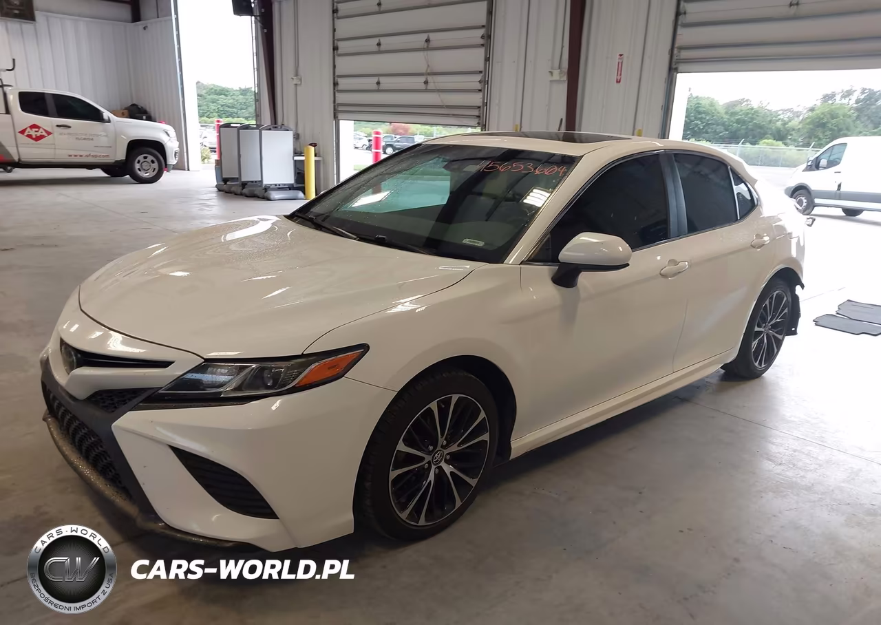 2018 Toyota Camry Se VIN:4T1B11HK1JU100888 - 2