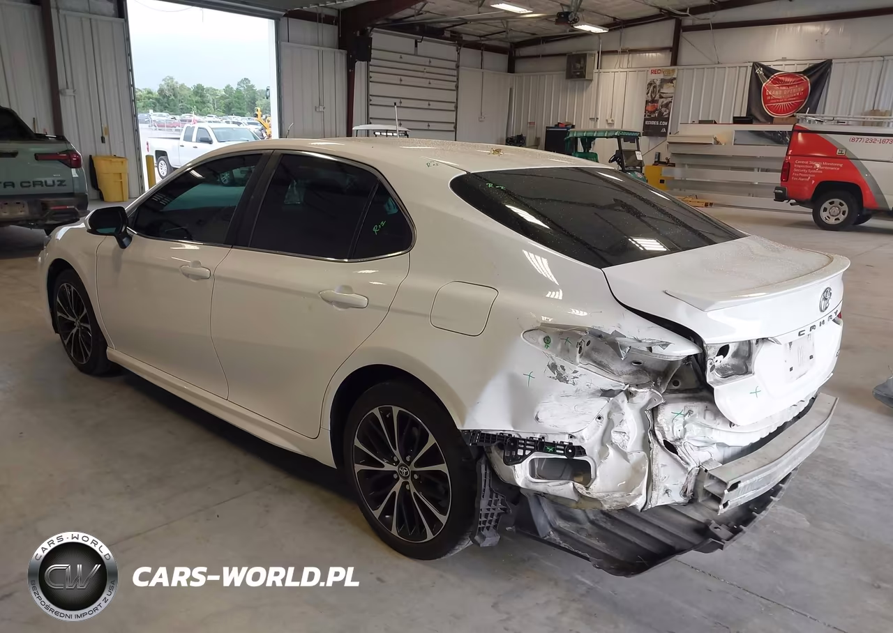 2018 Toyota Camry Se VIN:4T1B11HK1JU100888 - 3