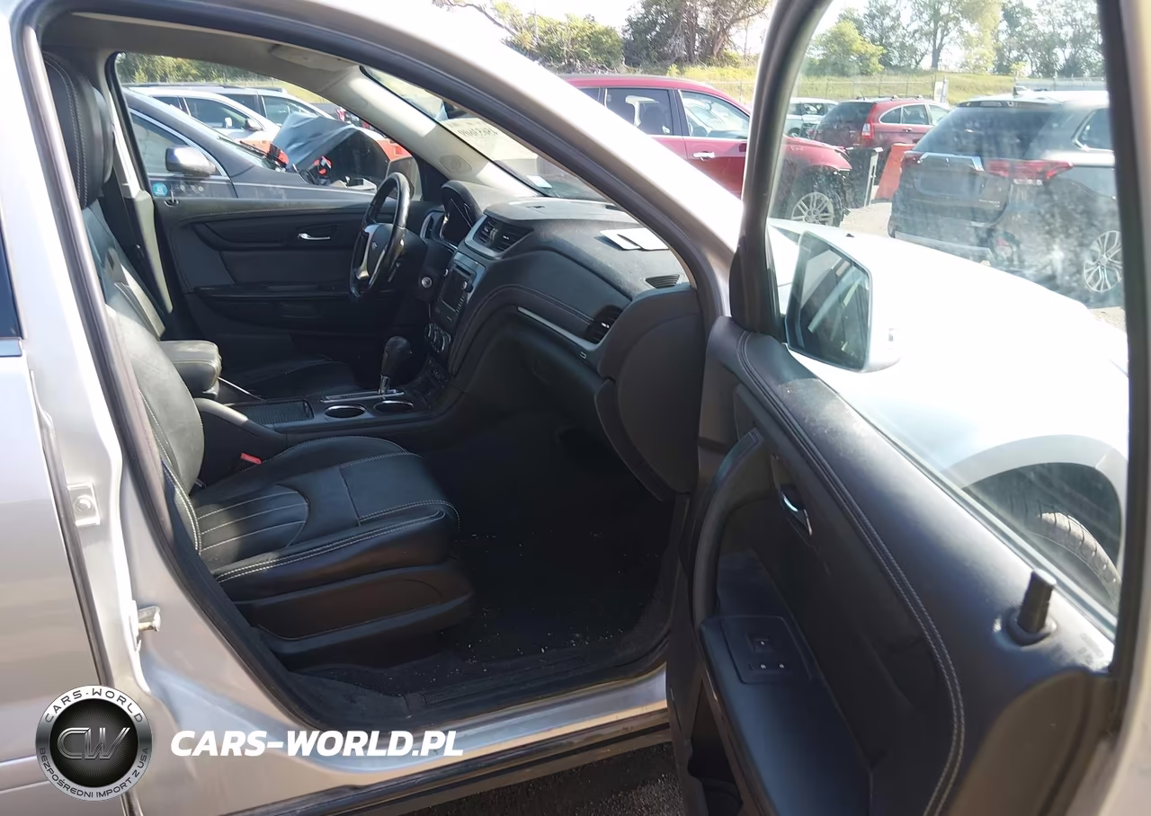 2017 Chevrolet Traverse Lt VIN:1GNKVHKD2HJ331152 - 5