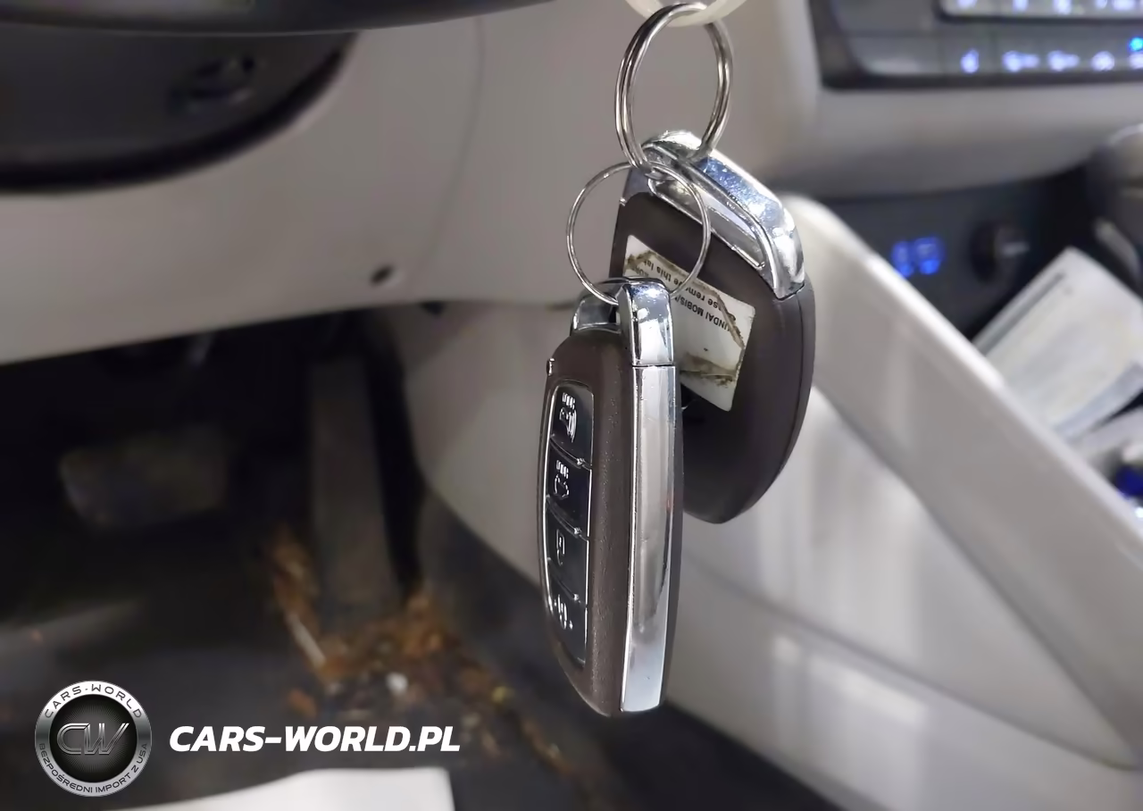 2018 Hyundai Tucson Value VIN:KM8J3CA26JU647196 - 11