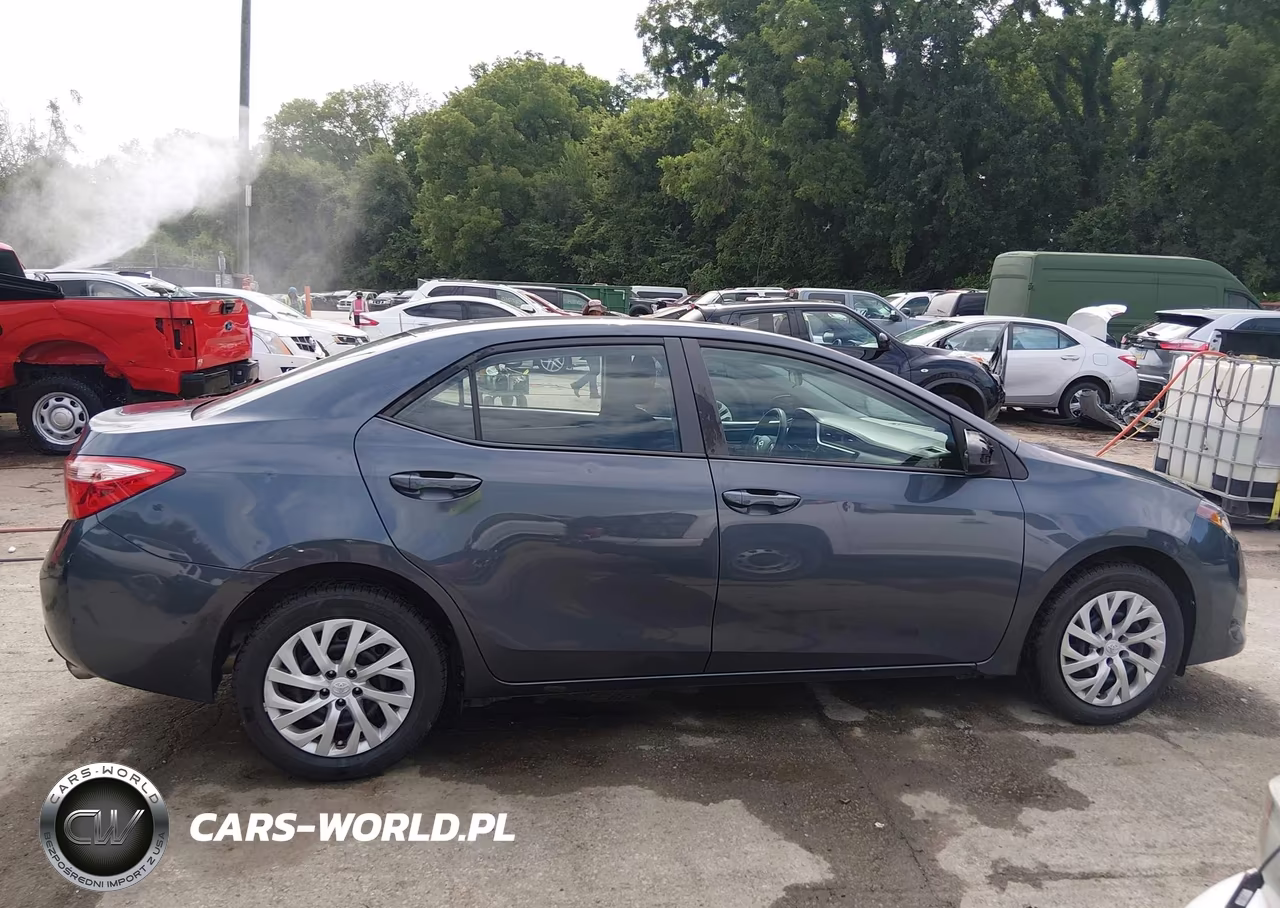 2019 Toyota Corolla Le VIN:5YFBURHE9KP914015 - 13