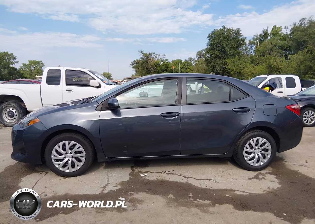 2019 Toyota Corolla Le VIN:5YFBURHE9KP914015 - 14