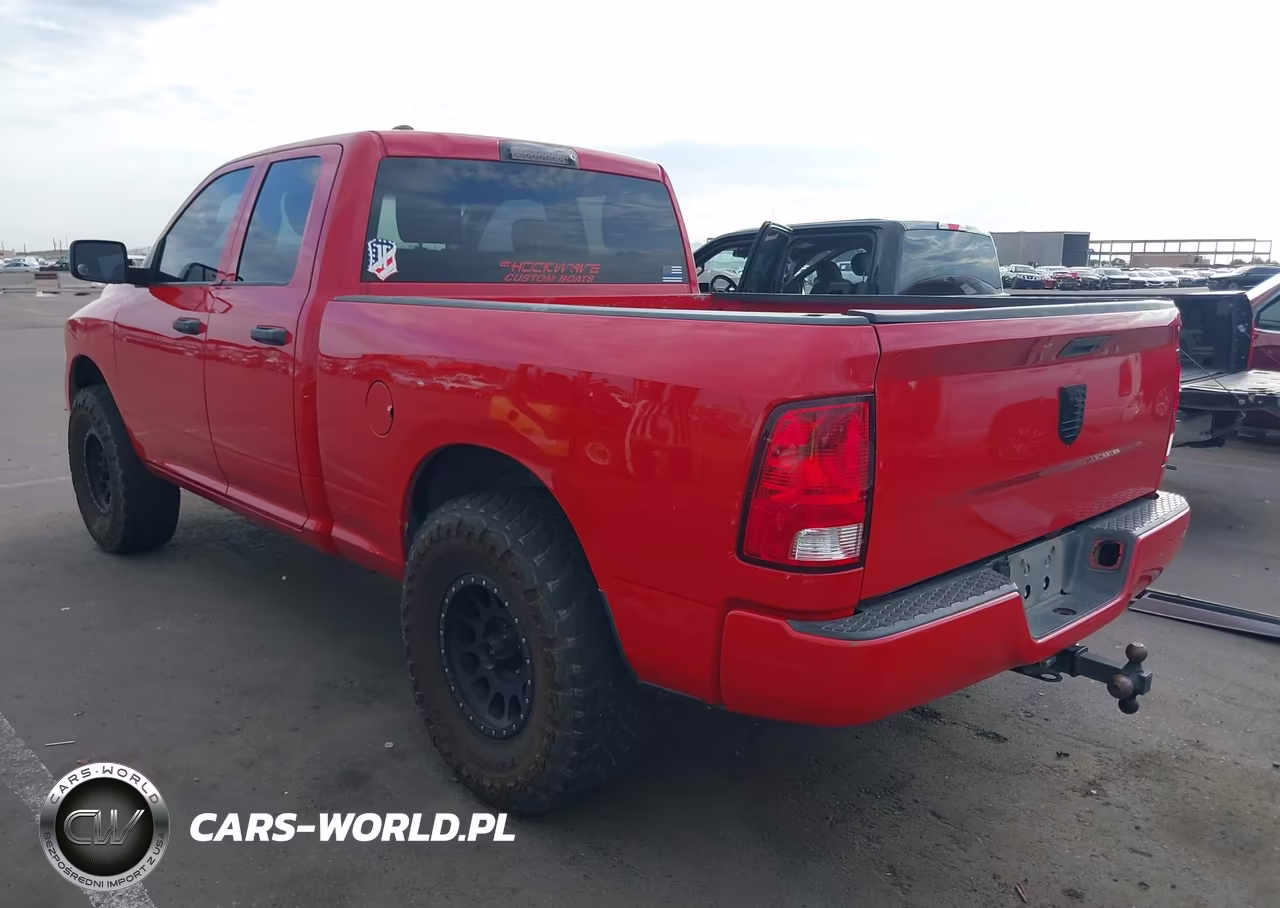 2017 Ram 1500 Express 4X2 6'4 Box VIN:1C6RR6FG0HS585187 - 3