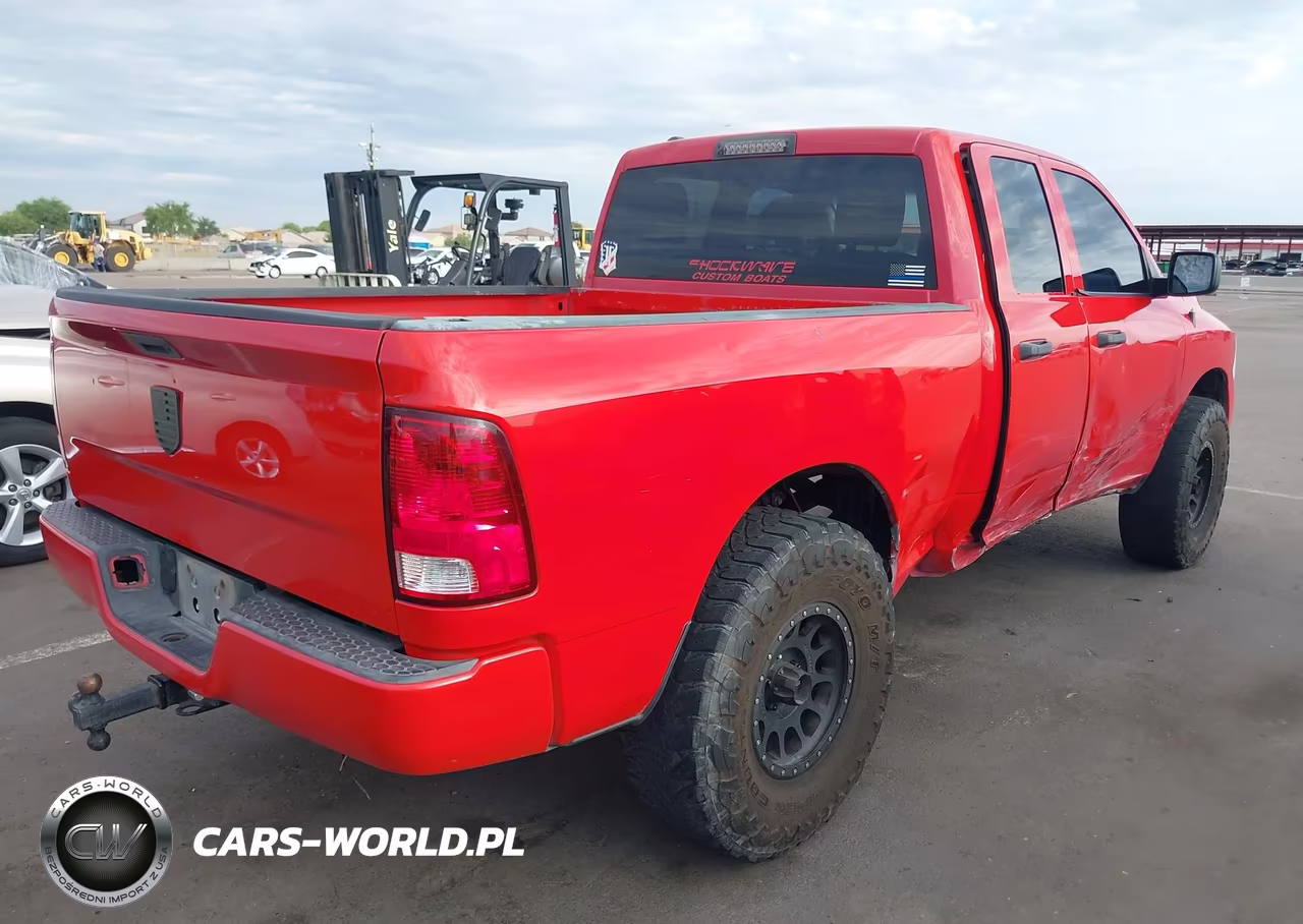 2017 Ram 1500 Express 4X2 6'4 Box VIN:1C6RR6FG0HS585187 - 4