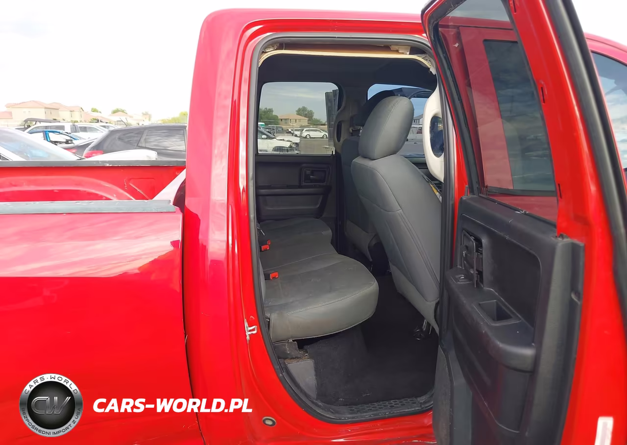 2017 Ram 1500 Express 4X2 6'4 Box VIN:1C6RR6FG0HS585187 - 8