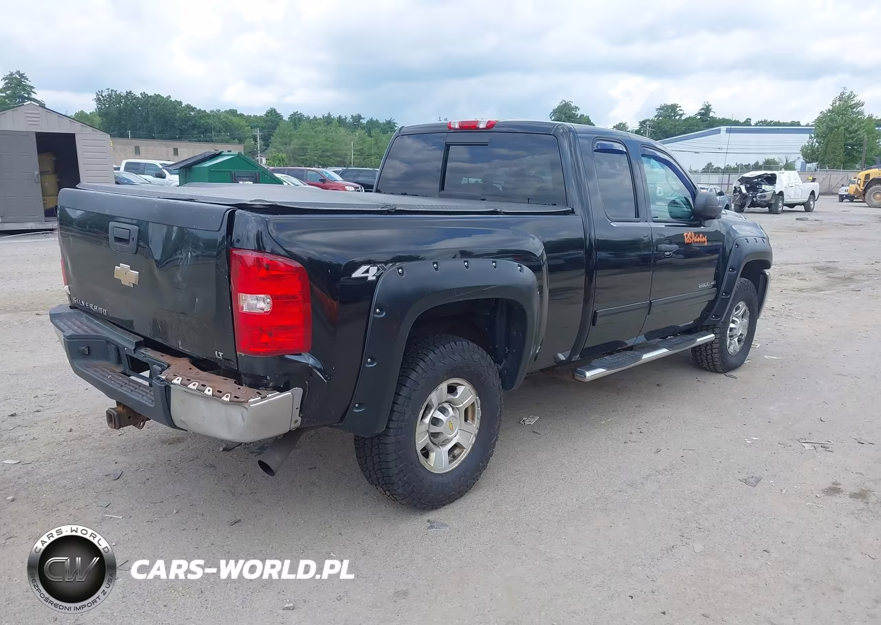 2010 Chevrolet Silverado 2500Hd Lt VIN:1GC5KXBG8AZ258542 - 4