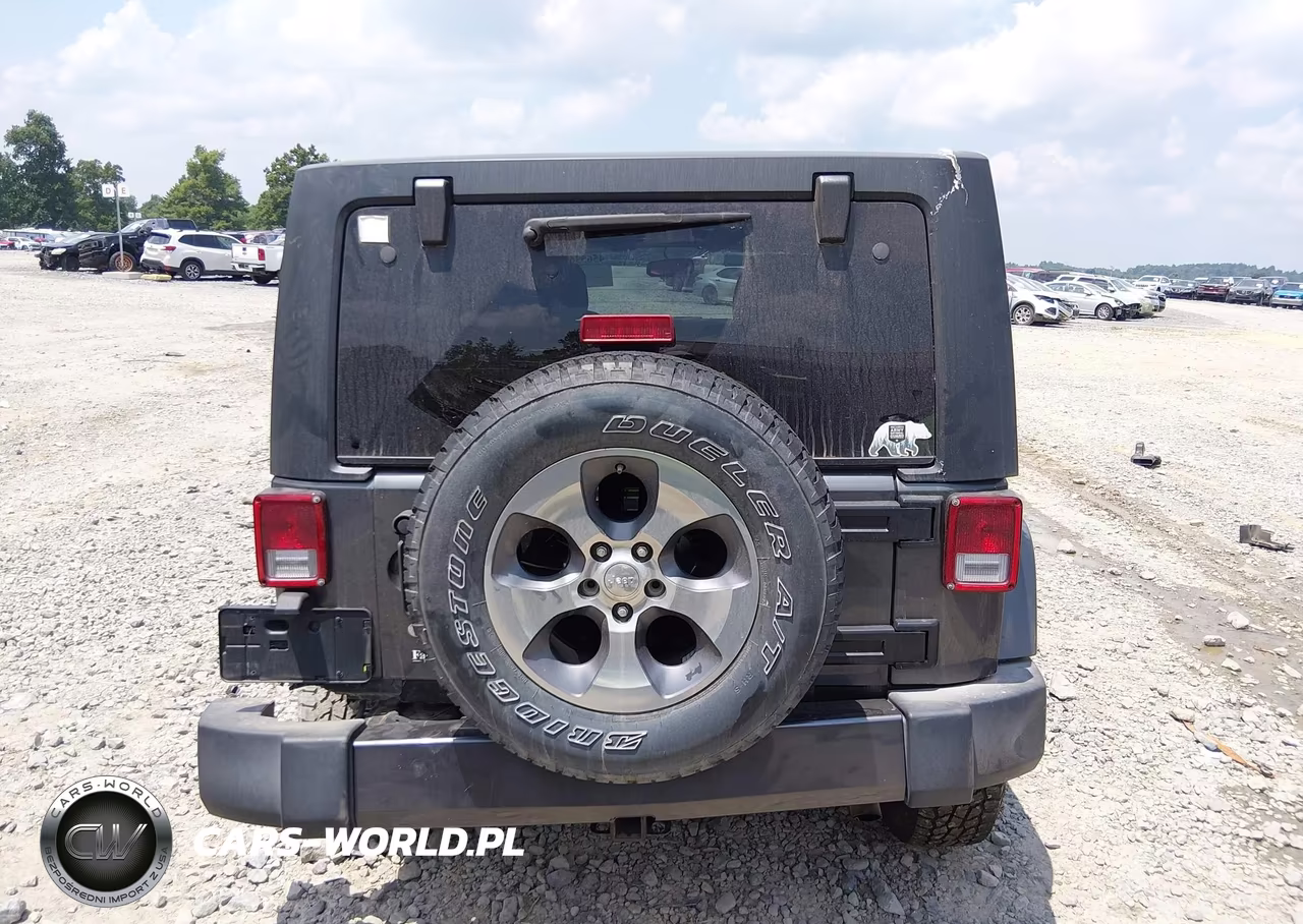 2016 Jeep Wrangler Unlimited Sahara VIN:1C4BJWEGXGL305125 - 16