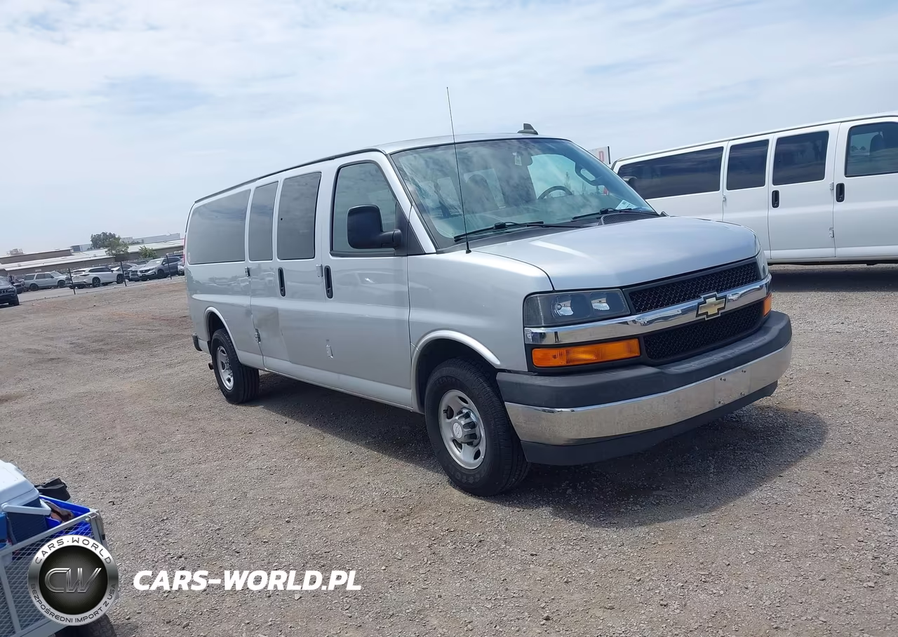 2017 Chevrolet Express 3500 Lt