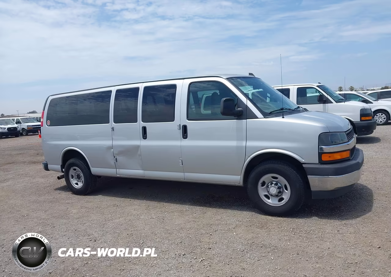 2017 Chevrolet Express 3500 Lt VIN:1GAZGPFF6H1272915 - 14