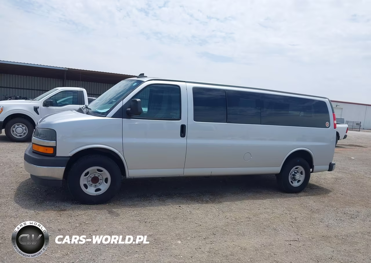 2017 Chevrolet Express 3500 Lt VIN:1GAZGPFF6H1272915 - 15