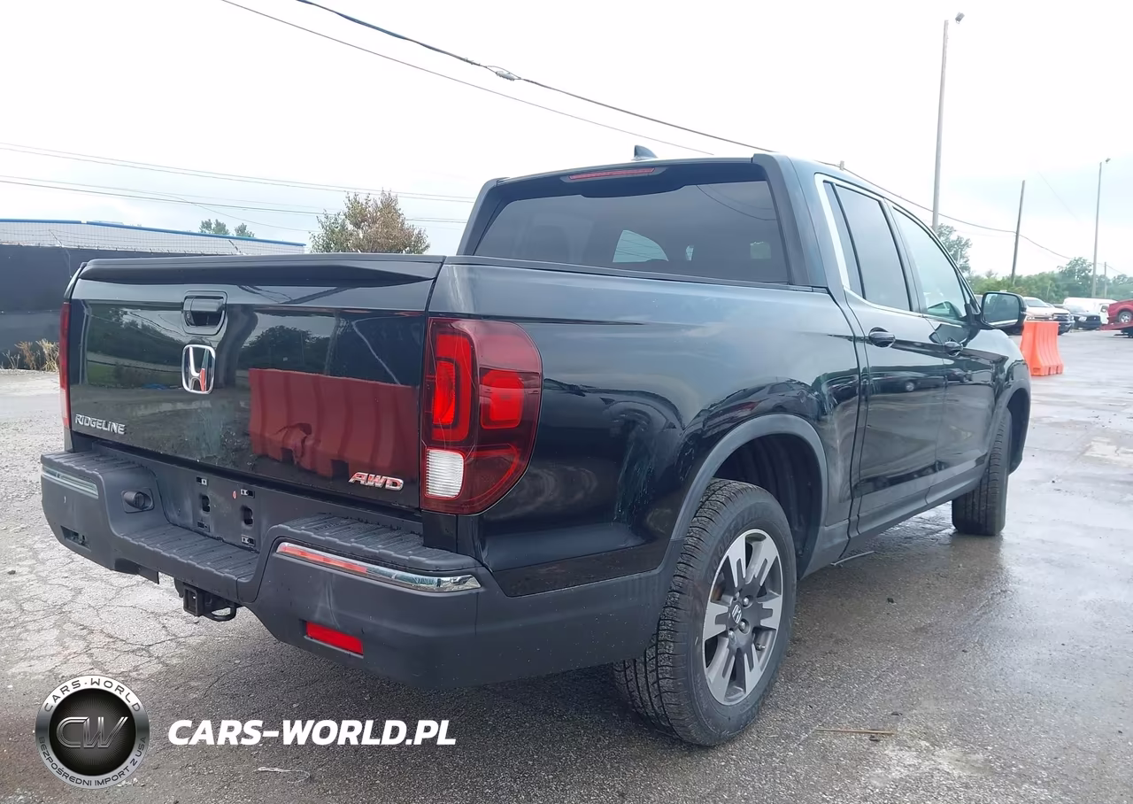 2017 Honda Ridgeline Rtl-T VIN:5FPYK3F65HB013678 - 4