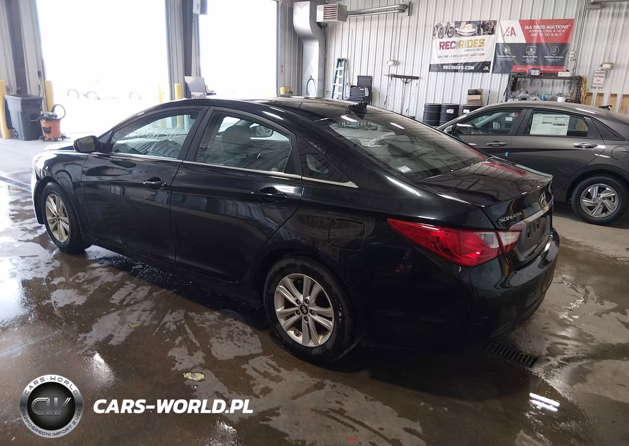 2012 Hyundai Sonata Gls VIN:5NPEB4AC0CH378133 - 3