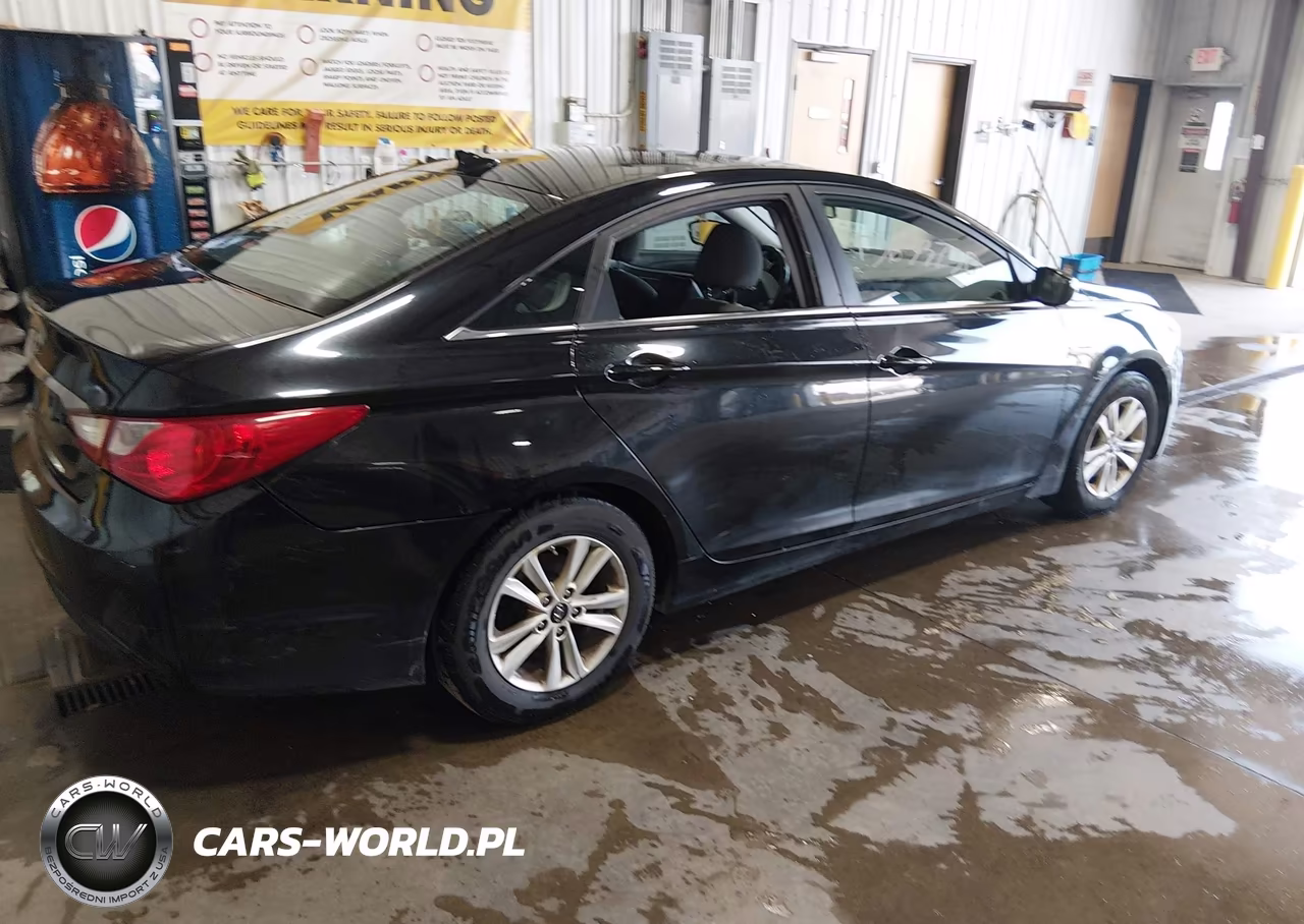 2012 Hyundai Sonata Gls VIN:5NPEB4AC0CH378133 - 4