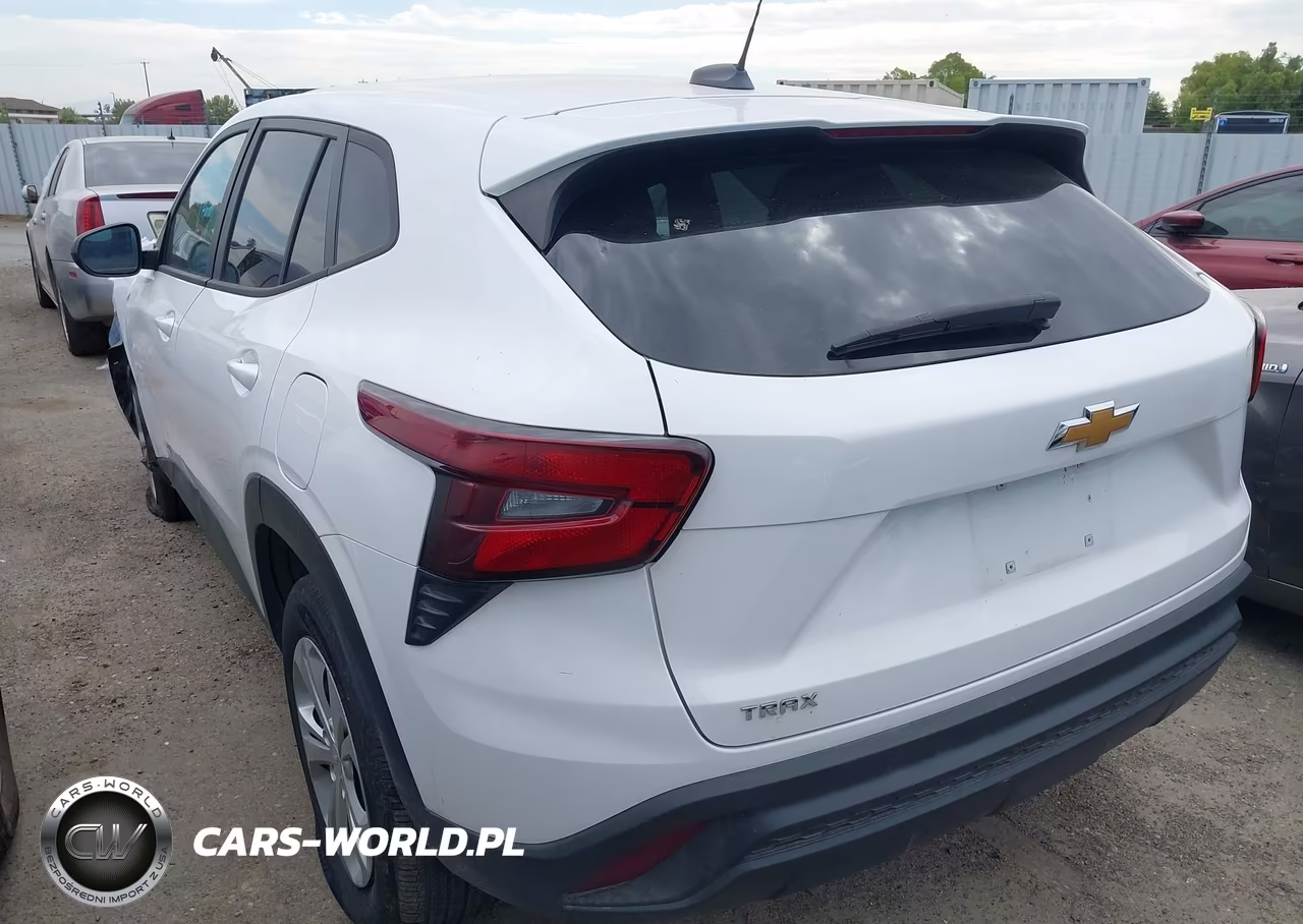 2024 Chevrolet Trax Fwd Sp VIN:KL77LFE20RC135300 - 3