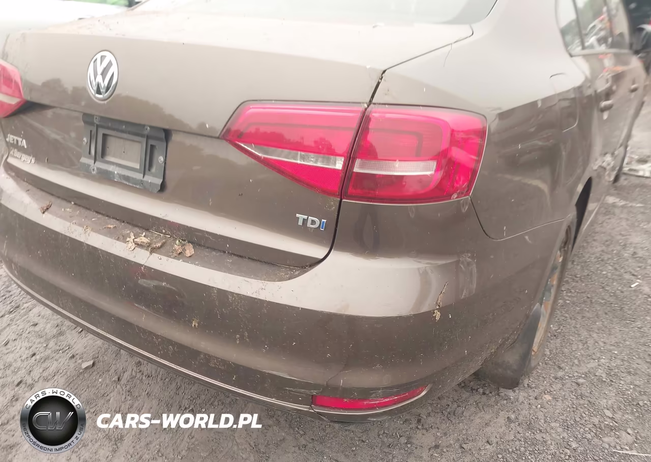 2015 Volkswagen Jetta 2.0L Tdi S VIN:3VWLA7AJ4FM325151 - 14