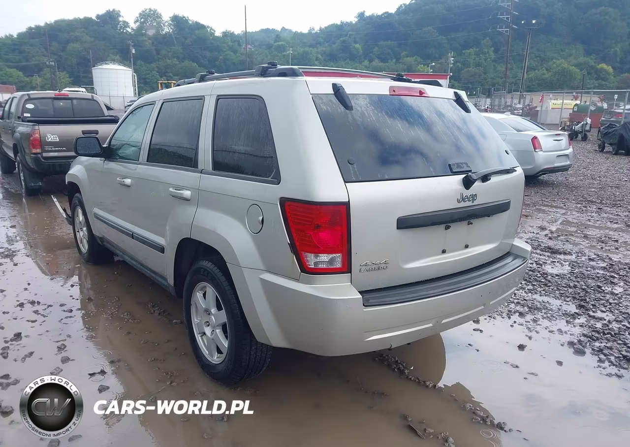 2009 Jeep Grand Cherokee Laredo VIN:1J8GR48K89C506701 - 3