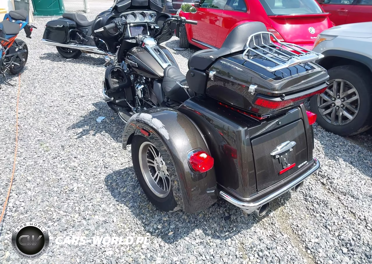 2020 Harley-Davidson Flhtcutg VIN:1HD1MAF19LB854460 - 3