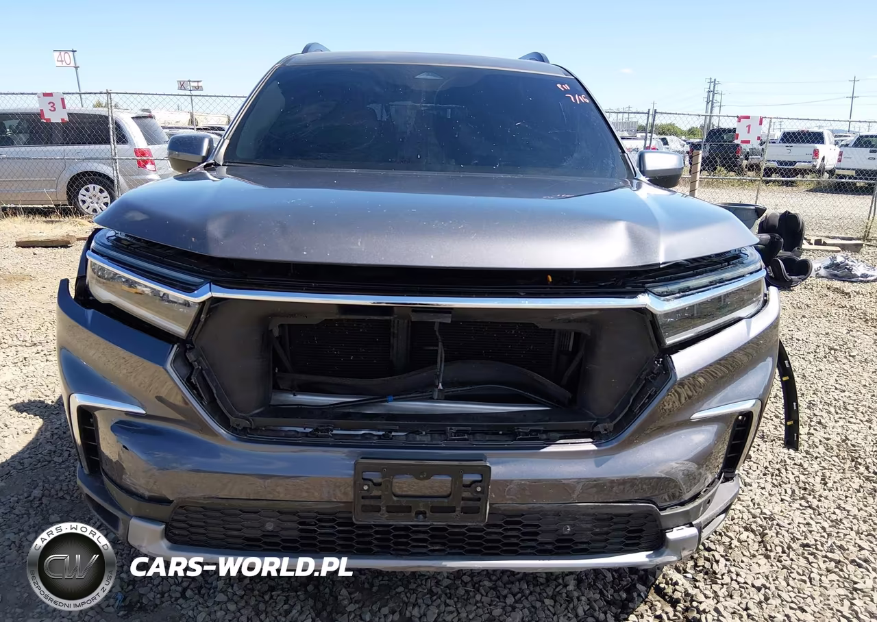 2025 Honda Pilot Touring VIN:5FNYG1H7XSB180713 - 12