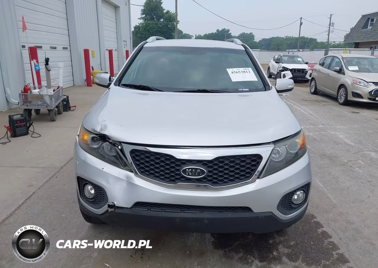 2012 Kia Sorento Lx VIN:5XYKT3A6XCG267245 - 12