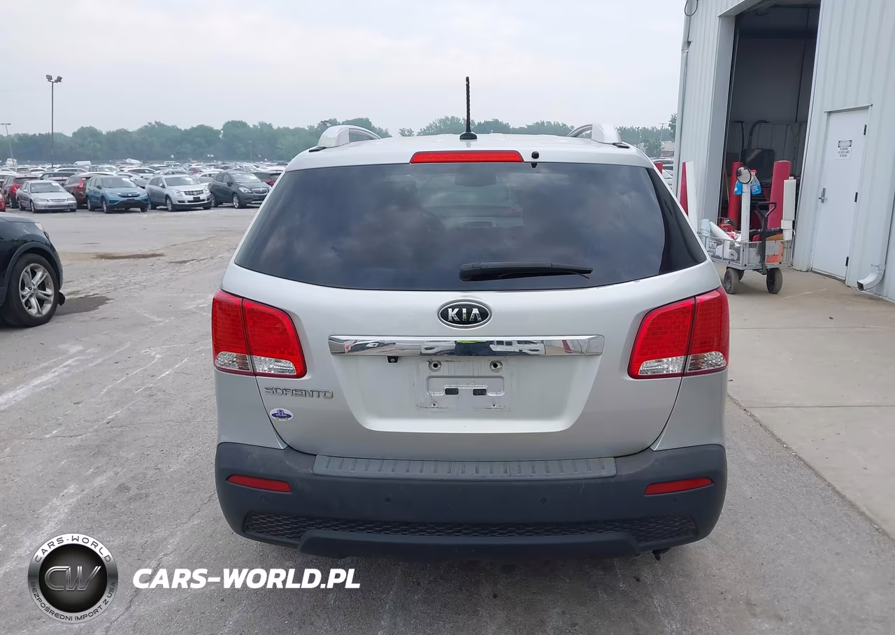 2012 Kia Sorento Lx VIN:5XYKT3A6XCG267245 - 16