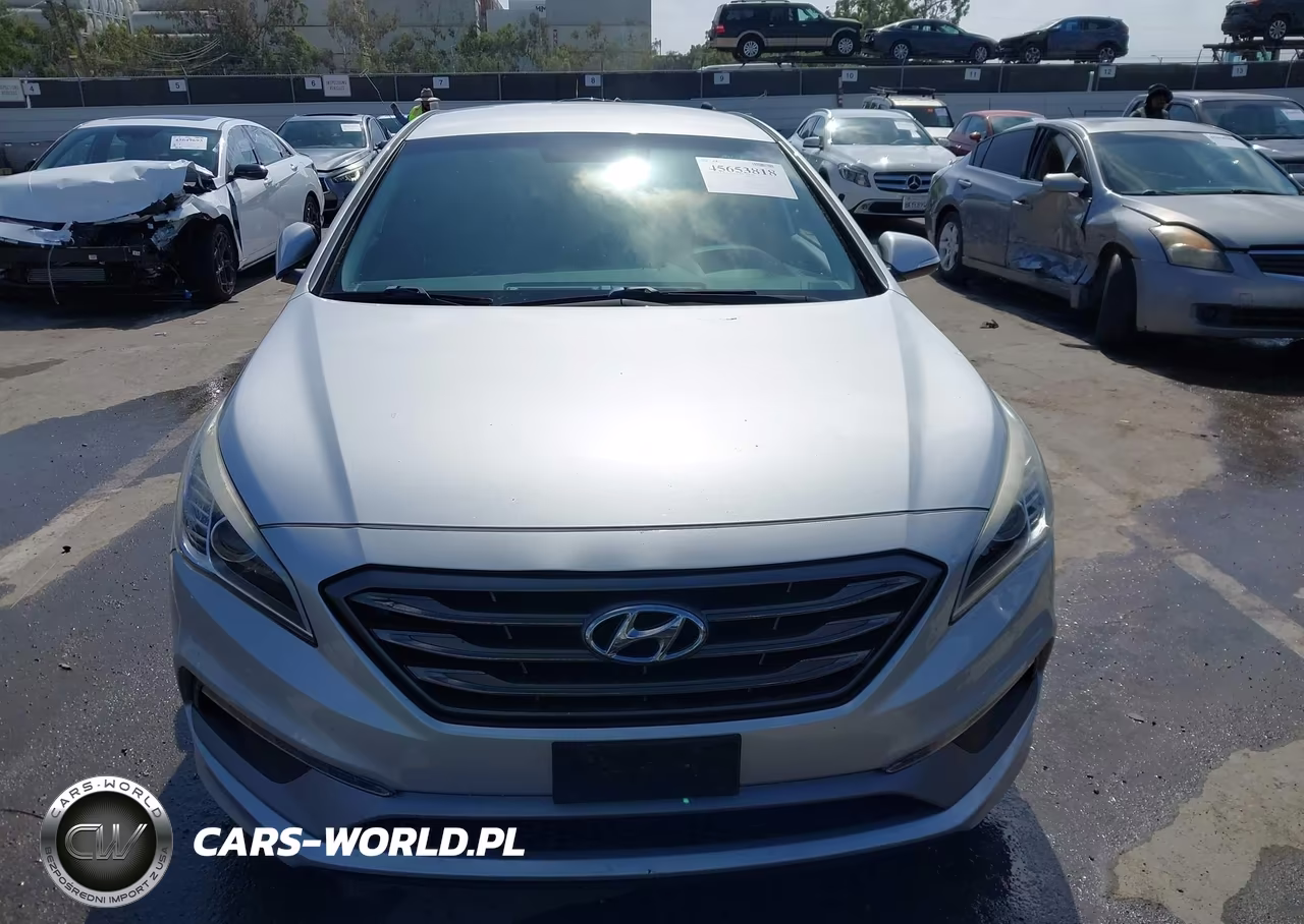 2015 Hyundai Sonata Sport VIN:5NPE34AF2FH238905 - 12