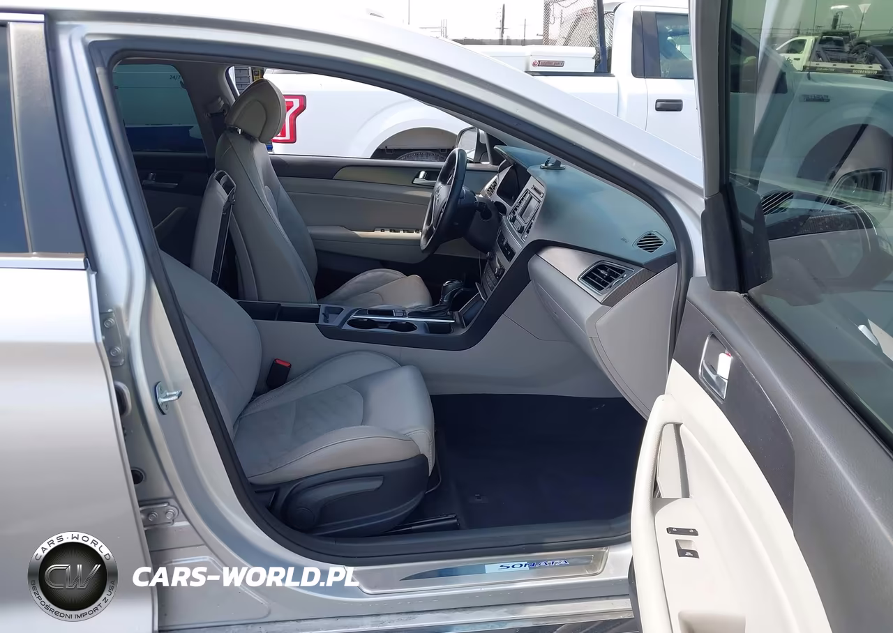2015 Hyundai Sonata Sport VIN:5NPE34AF2FH238905 - 5