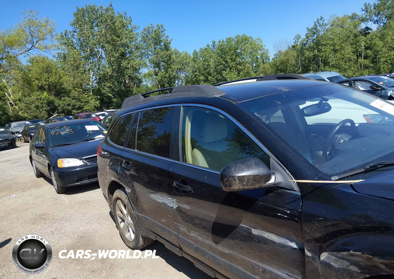 2014 Subaru Outback 2.5I Premium VIN:4S4BRBCC8E3325741 - 13