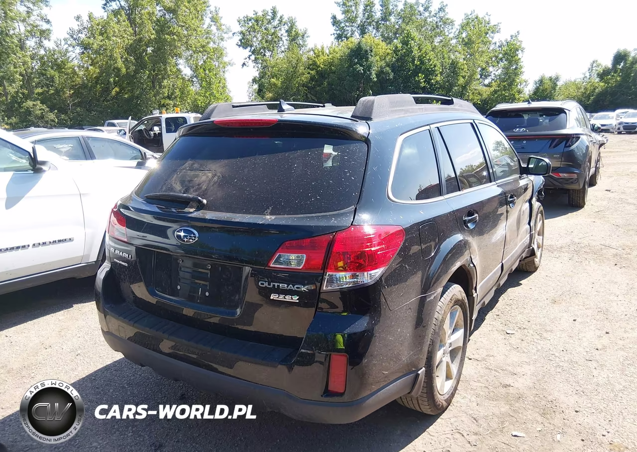 2014 Subaru Outback 2.5I Premium VIN:4S4BRBCC8E3325741 - 4