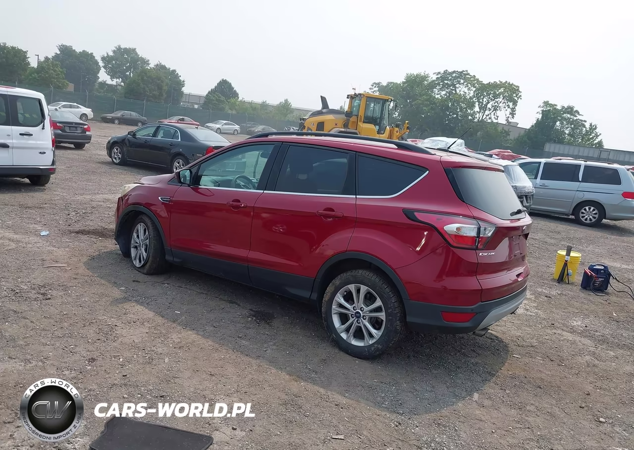 2017 Ford Escape Se VIN:1FMCU9GDXHUD33918 - 3