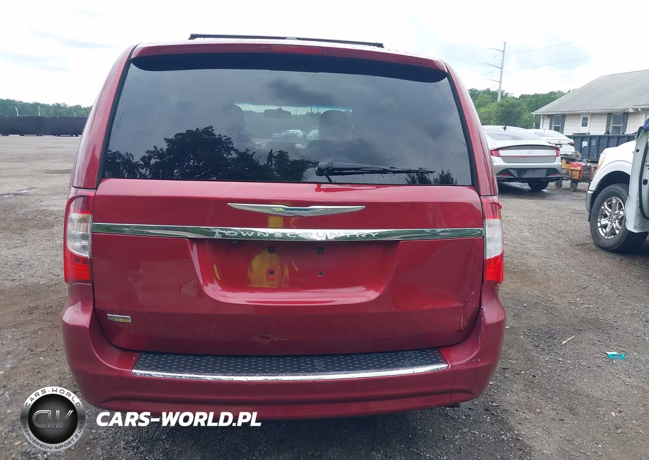 2014 Chrysler Town & Country Touring VIN:2C4RC1BGXER396384 - 16