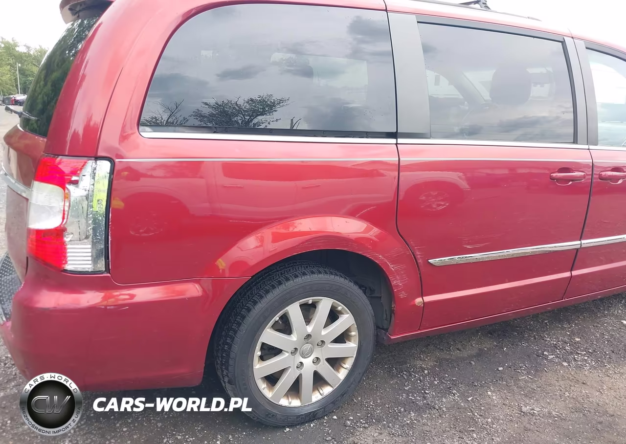 2014 Chrysler Town & Country Touring VIN:2C4RC1BGXER396384 - 6