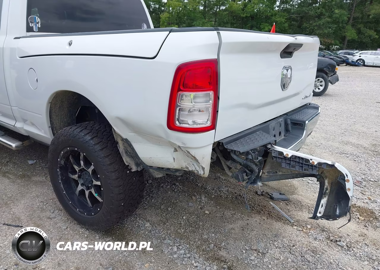 2021 Ram 3500 Tradesman 4X4 6'4 Box VIN:3C63R3CL9MG528106 - 11