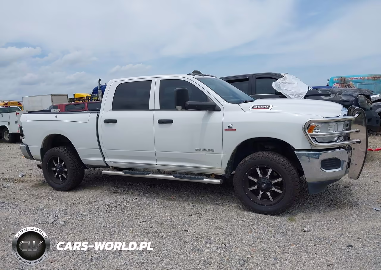 2021 Ram 3500 Tradesman 4X4 6'4 Box VIN:3C63R3CL9MG528106 - 17