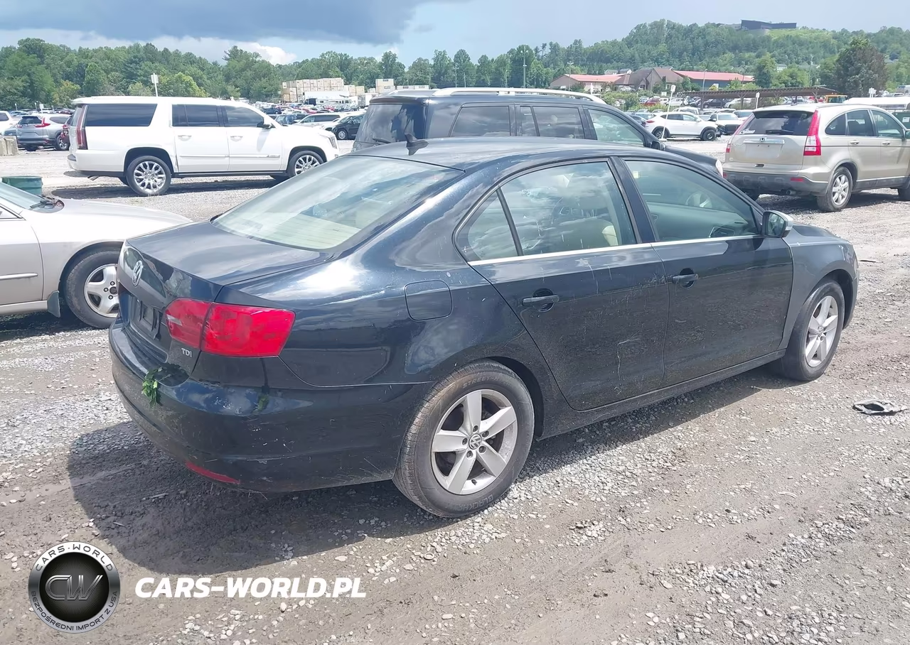 2014 Volkswagen Jetta 2.0L Tdi VIN:3VWLL7AJ5EM310022 - 4
