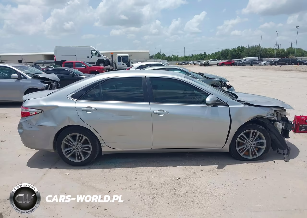 2015 Toyota Camry Se VIN:4T1BF1FKXFU022154 - 14