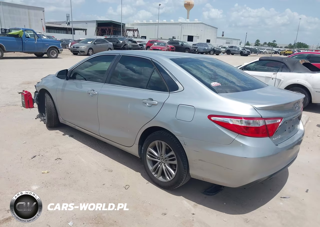 2015 Toyota Camry Se VIN:4T1BF1FKXFU022154 - 3