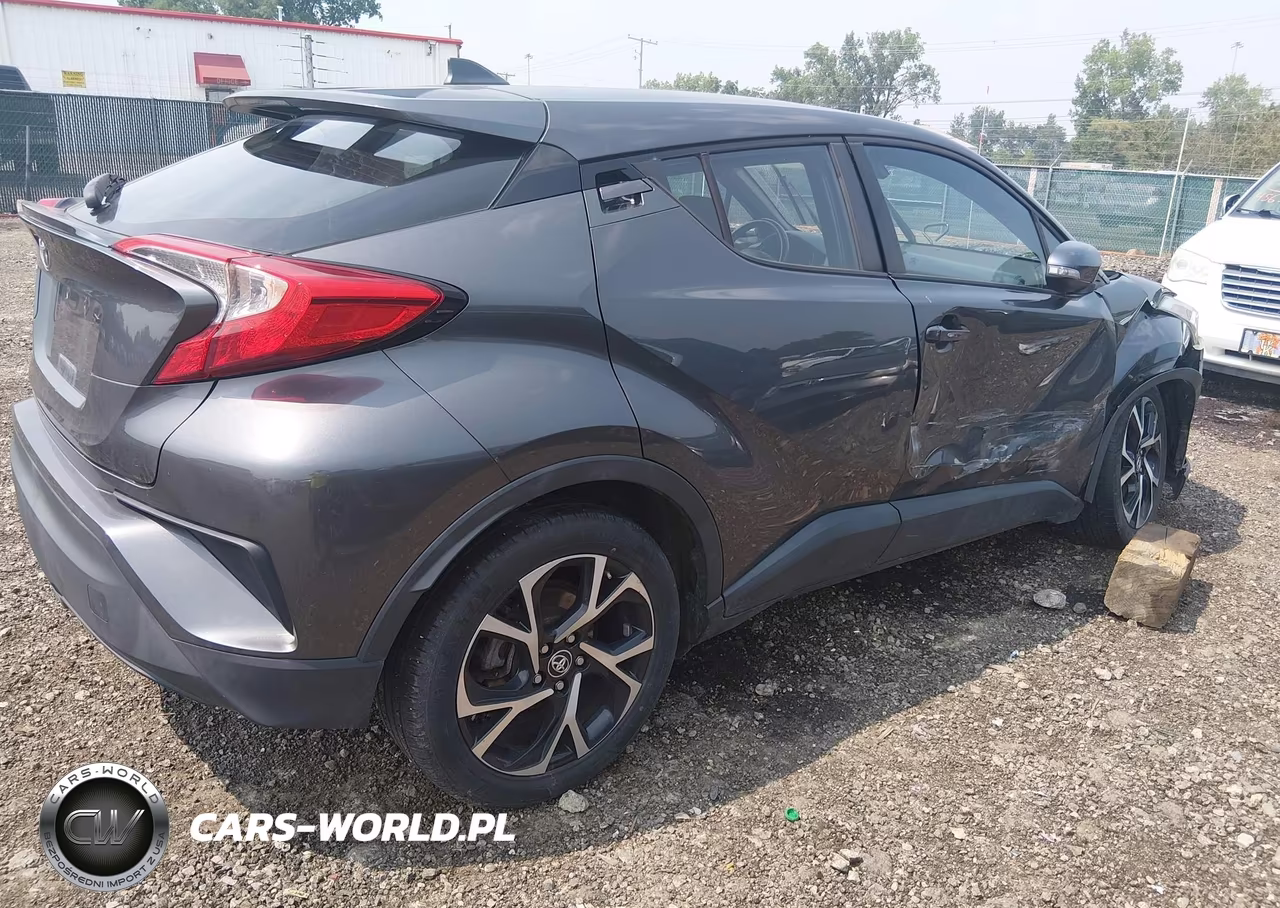 2018 Toyota C-Hr Xle VIN:NMTKHMBX6JR007390 - 4