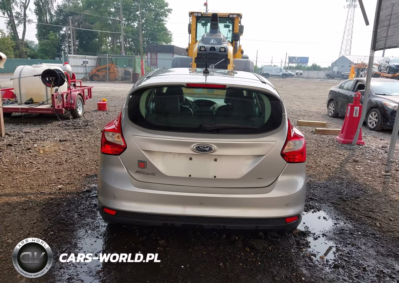 2014 Ford Focus Se VIN:1FADP3K25EL357182 - 16